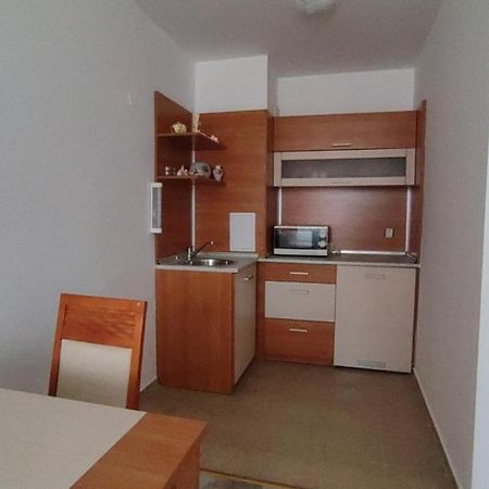 Апартамент Полюси 2 Pantai Sunny Bagian luar foto